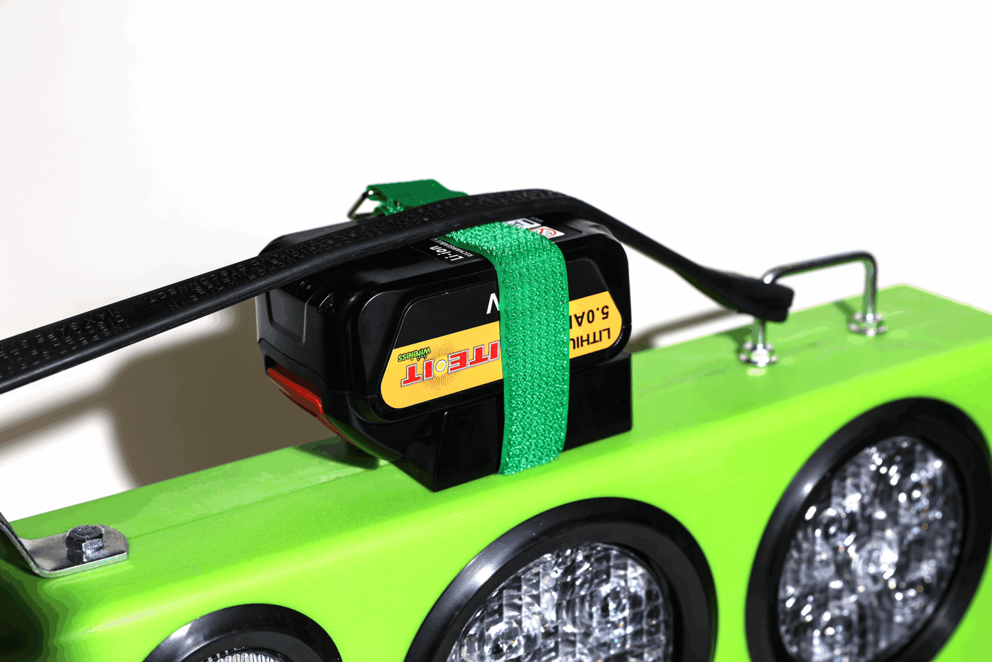 36″ Wireless Light Bar w/ External Power Pack Battery